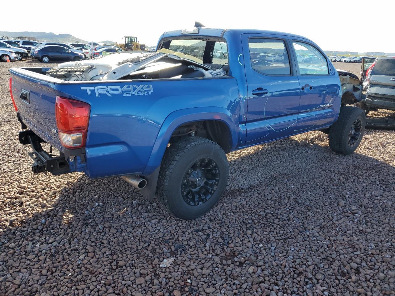 2017 TOYOTA TACOMA DOU - Фото 3