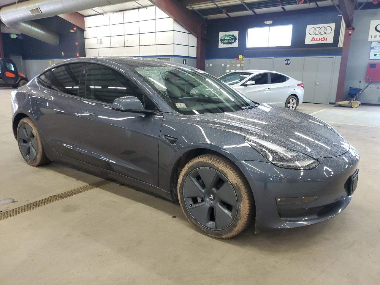 2022 TESLA MODEL 3 - Image 4