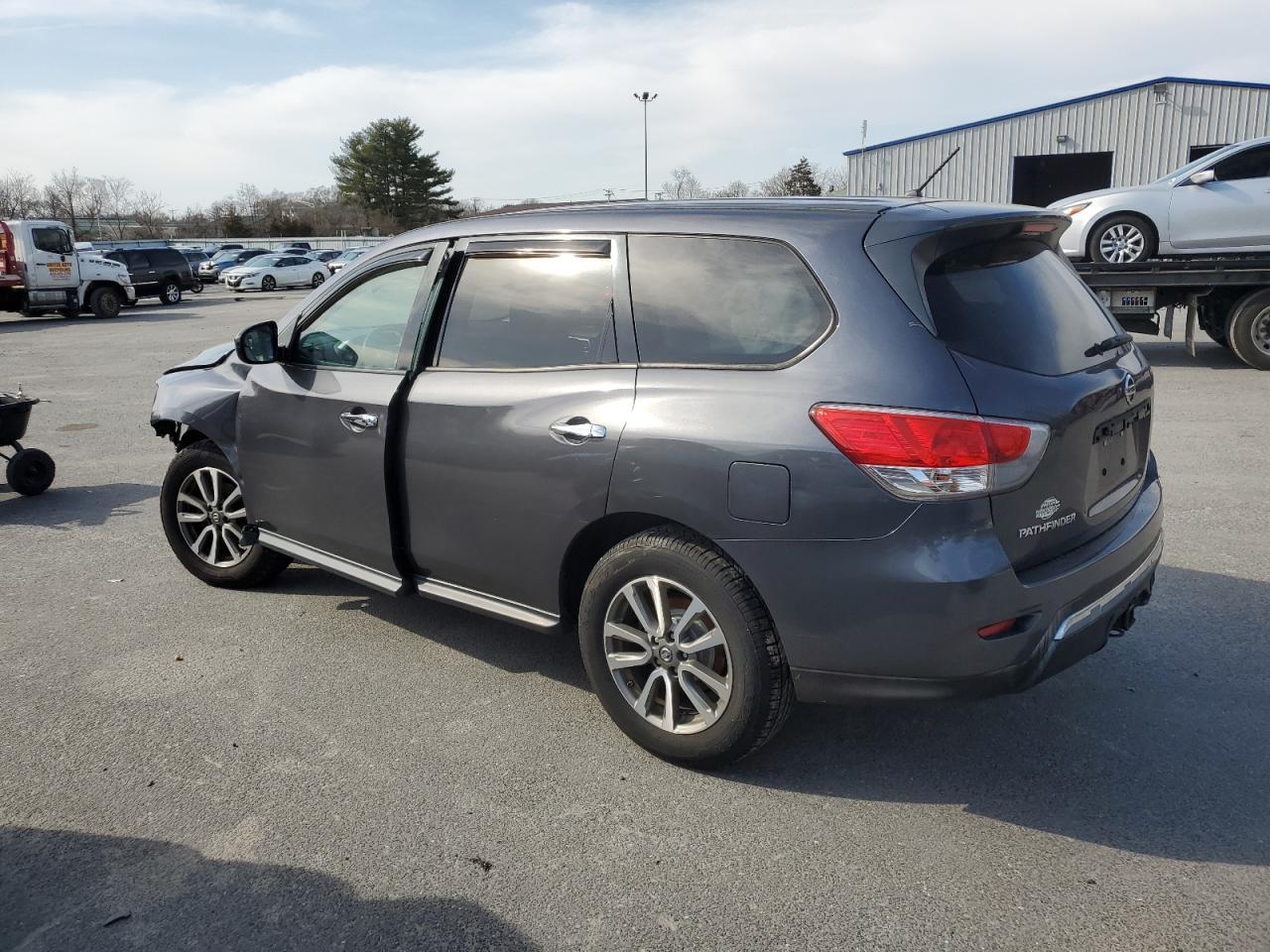 2013 NISSAN PATHFINDER - Фото 2