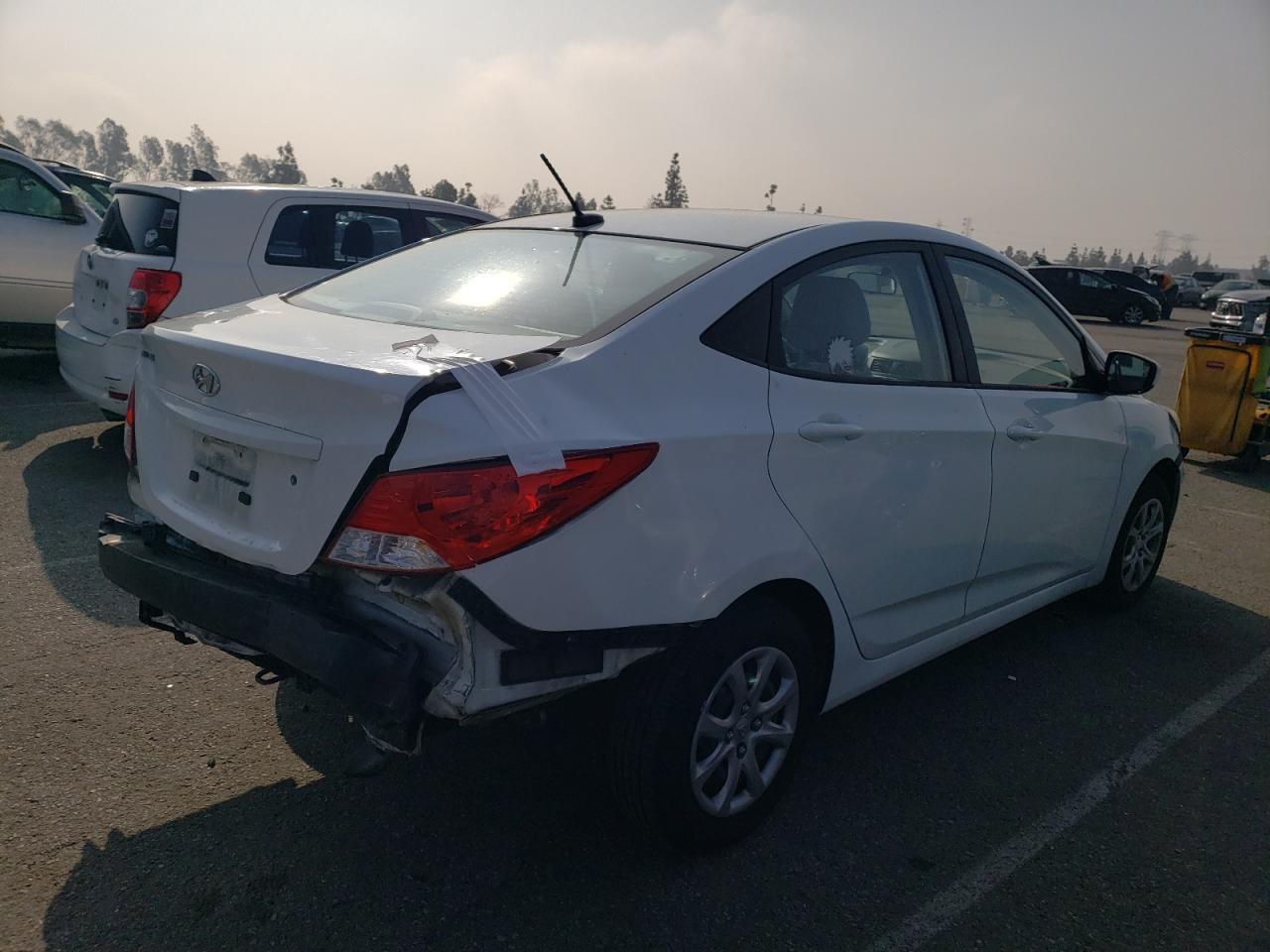 2014 HYUNDAI ACCENT GLS - Image 3