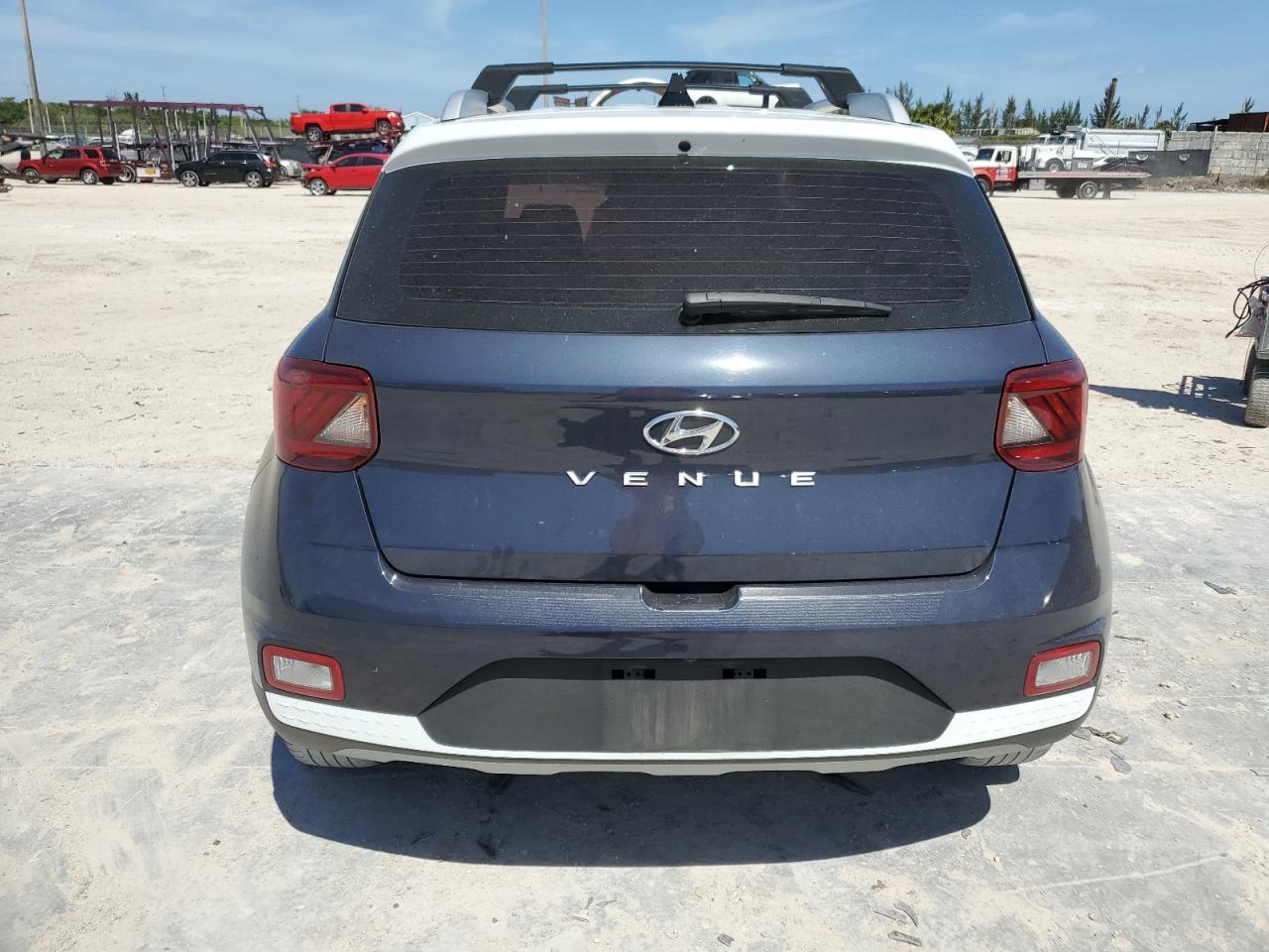 2022 HYUNDAI VENUE SEL - Фото 6