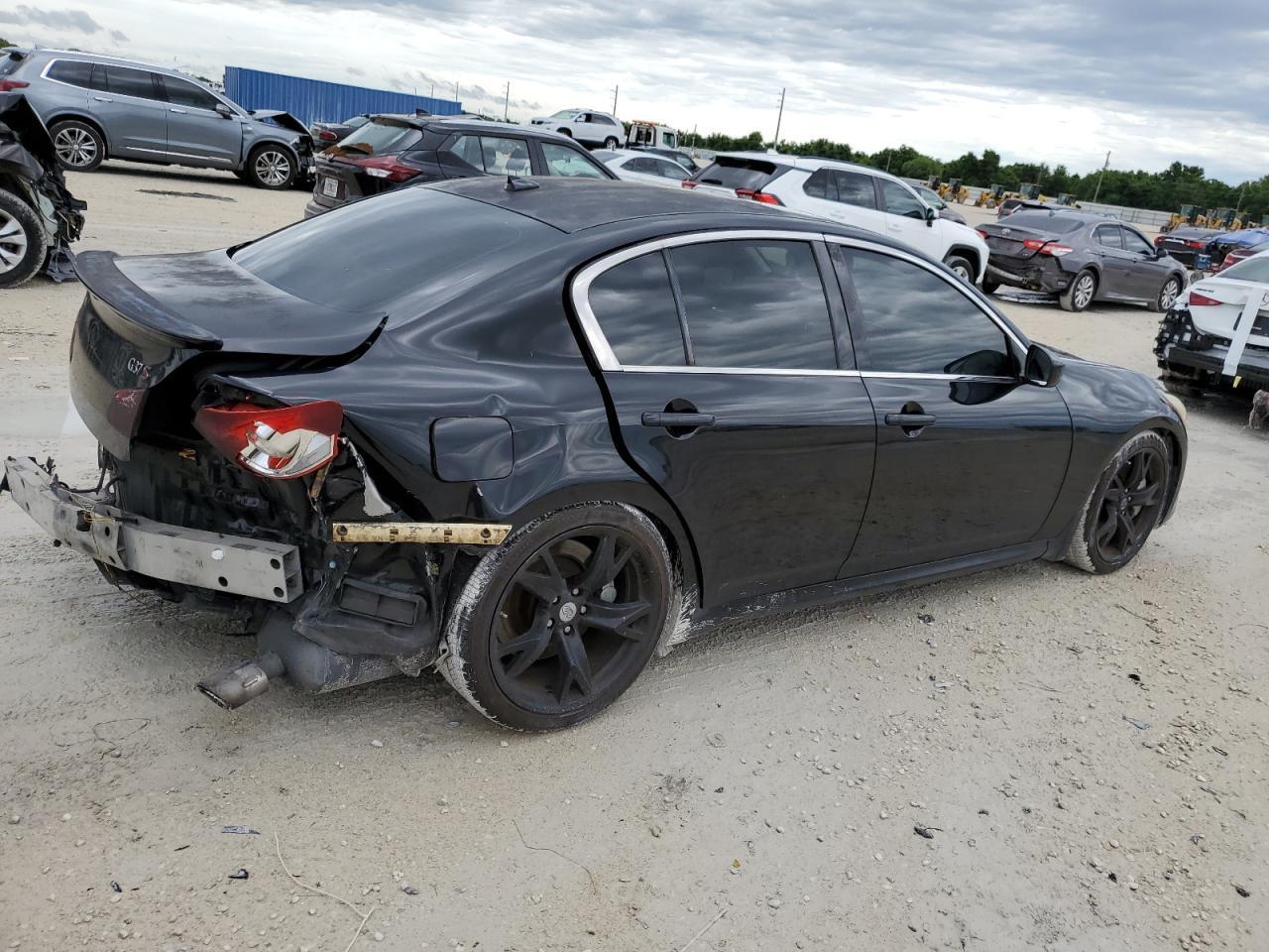 2012 INFINITI G37 BASE - Image 3