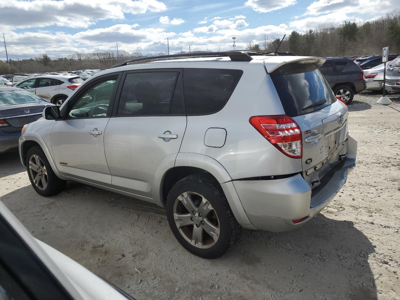 2011 TOYOTA RAV4 SPORT - Фото 2
