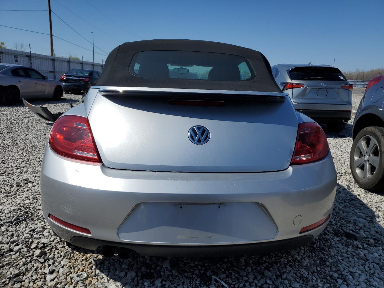 2015 VOLKSWAGEN BEETLE 1.8 - Фото 6