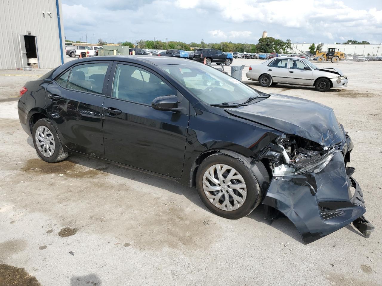2019 TOYOTA COROLLA L - Image 4