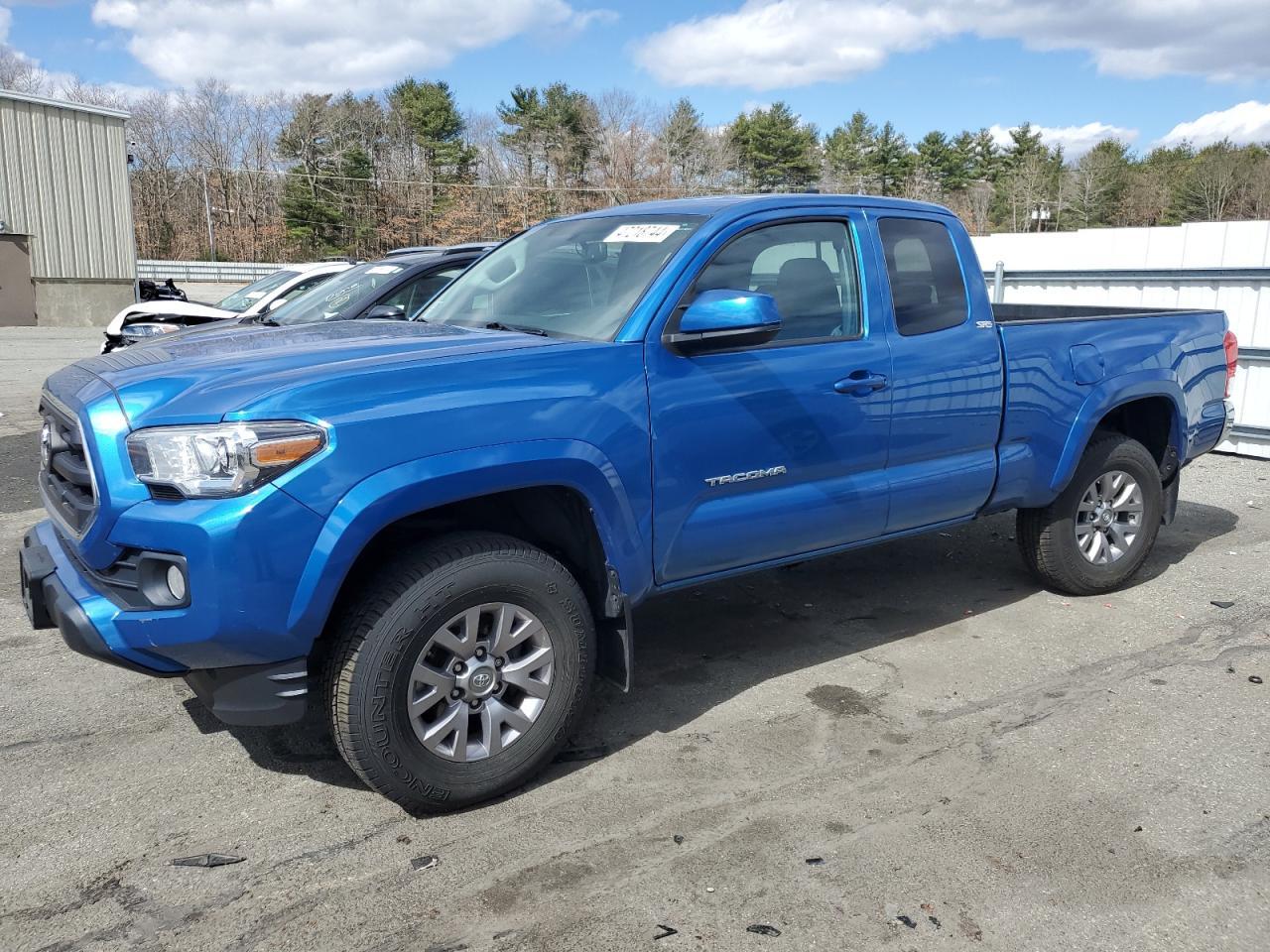 2017 TOYOTA TACOMA