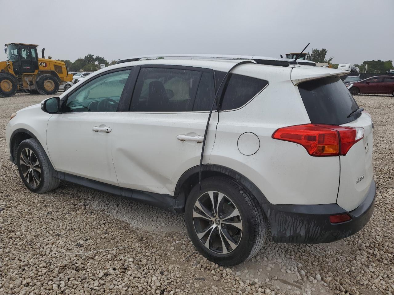 2015 TOYOTA RAV4 LIMIT - Фото 2
