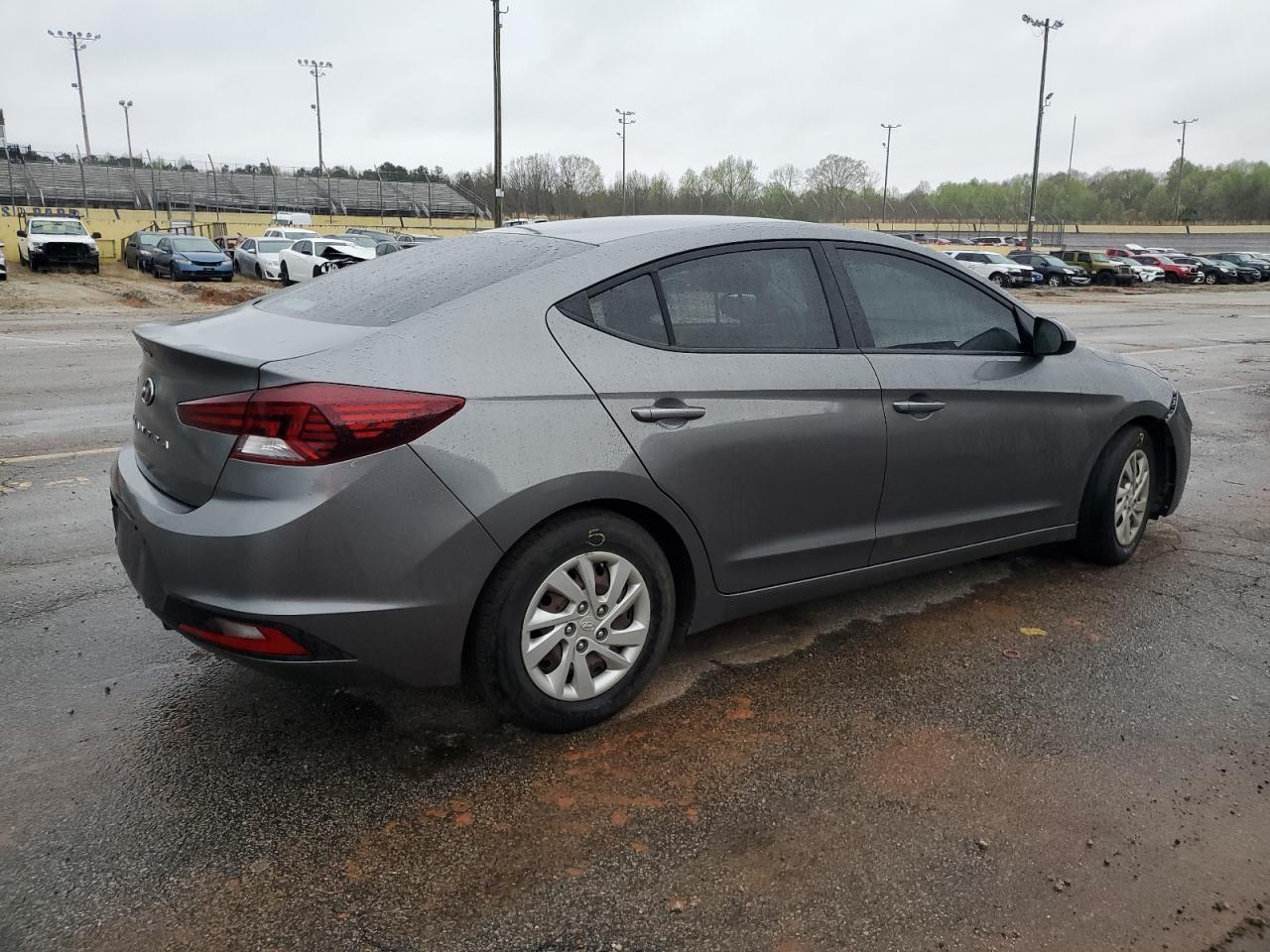 2019 HYUNDAI ELANTRA SE - Фото 3