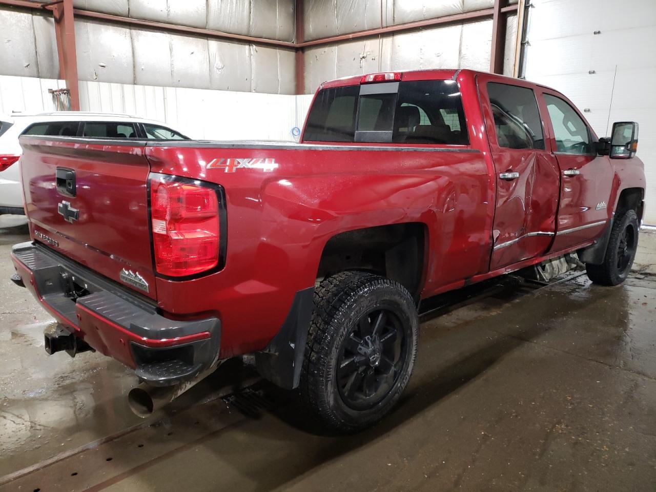 2019 CHEVROLET SILVERADO - Фото 3