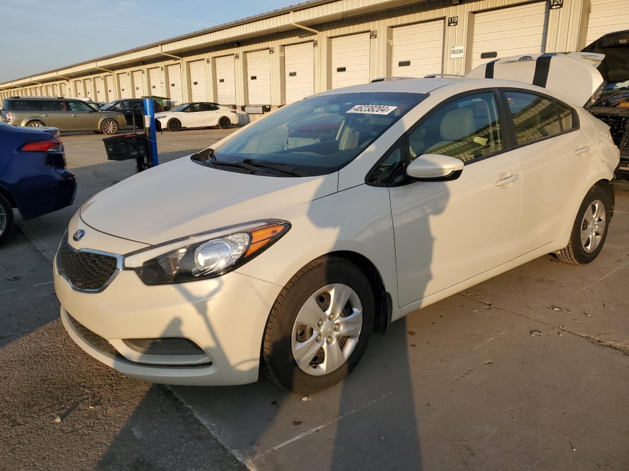 2015 KIA FORTE LX car image