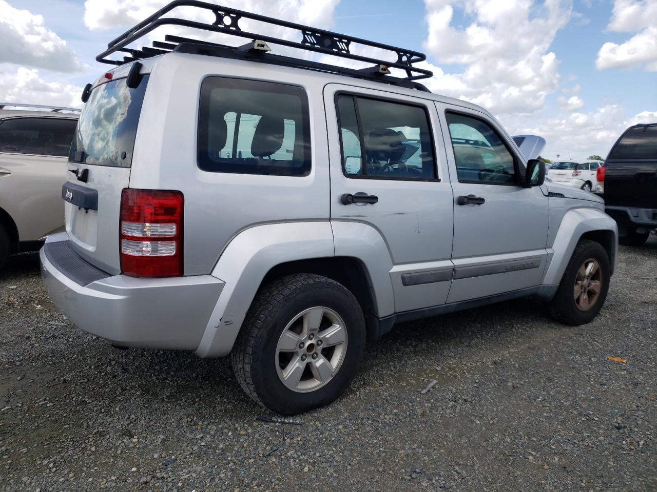 2011 JEEP LIBERTY SP - Фото 3