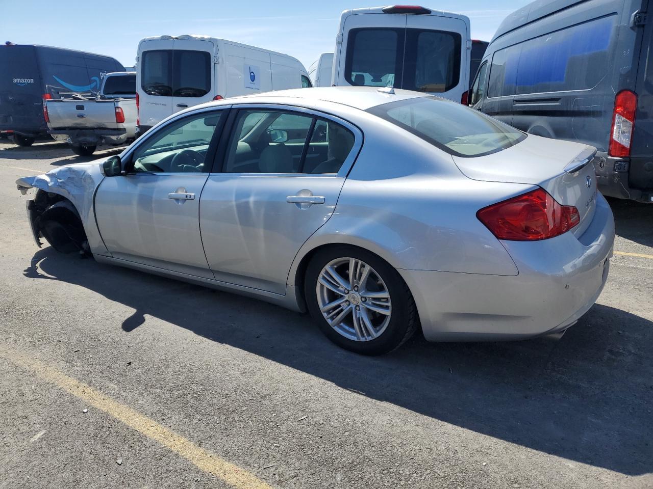 2011 INFINITI G37 BASE - Фото 2