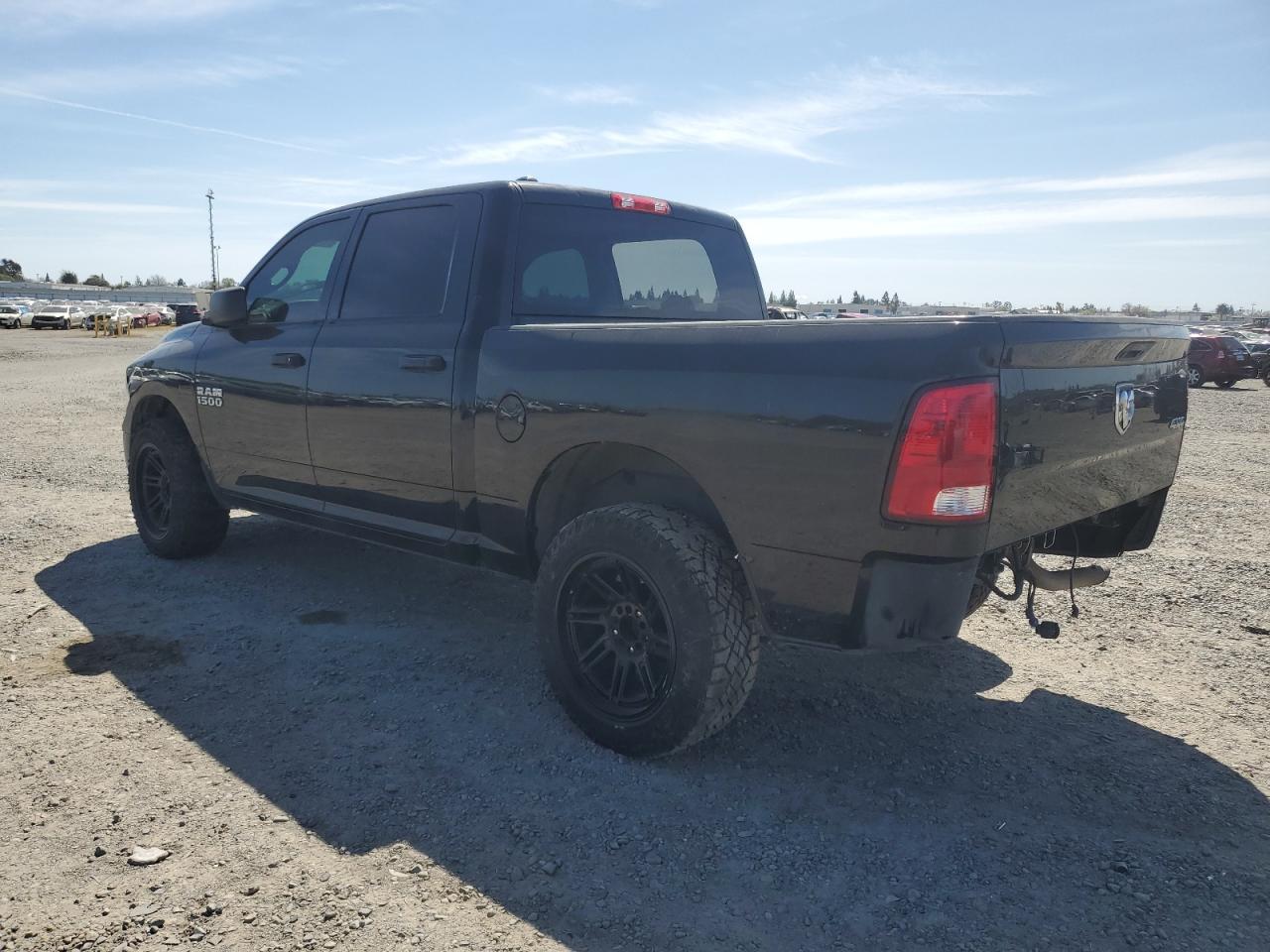 2017 RAM 1500 ST - Фото 2