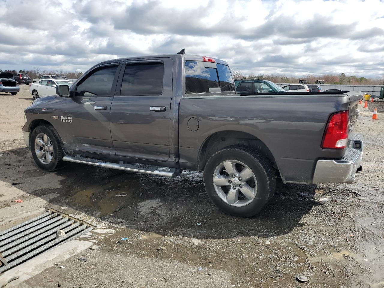 2017 RAM 1500 SLT - Image 2