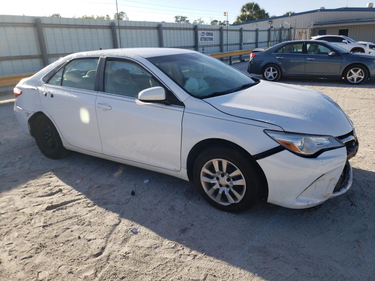 2016 TOYOTA CAMRY LE - Фото 4