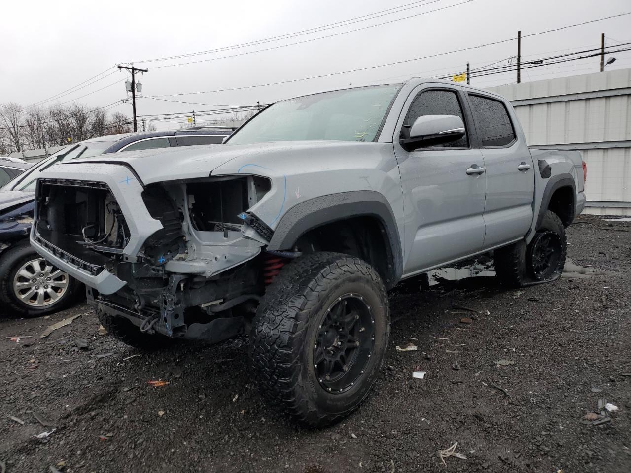 2018 TOYOTA TACOMA DOU car image