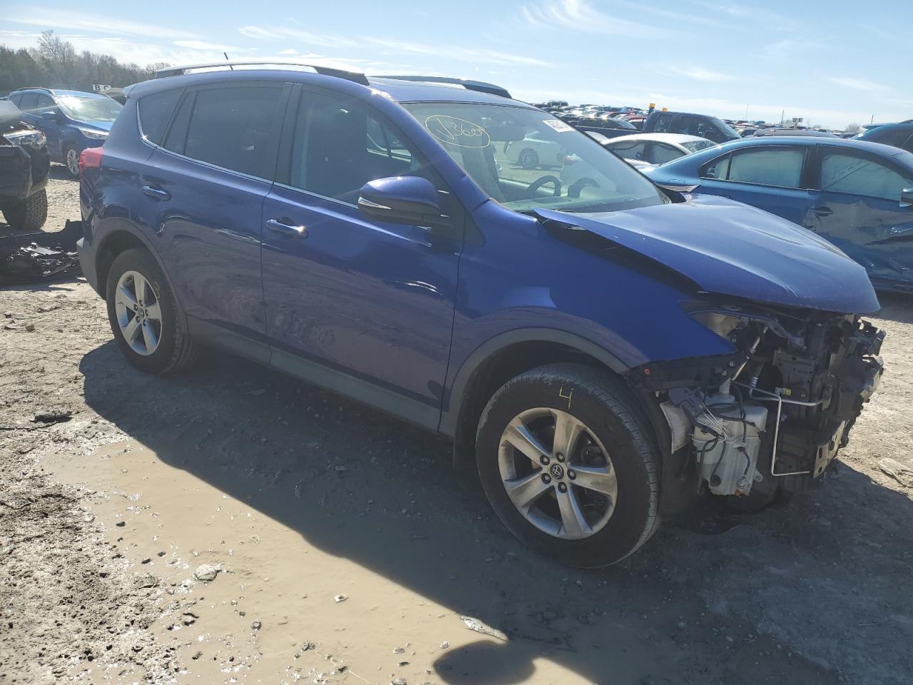 2015 TOYOTA RAV4 XLE - Image 4
