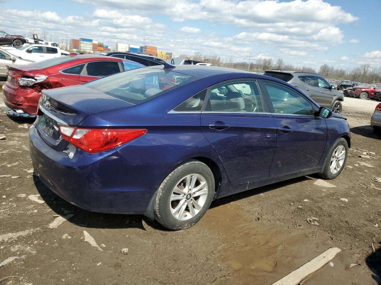 2013 HYUNDAI SONATA GLS - Фото 3