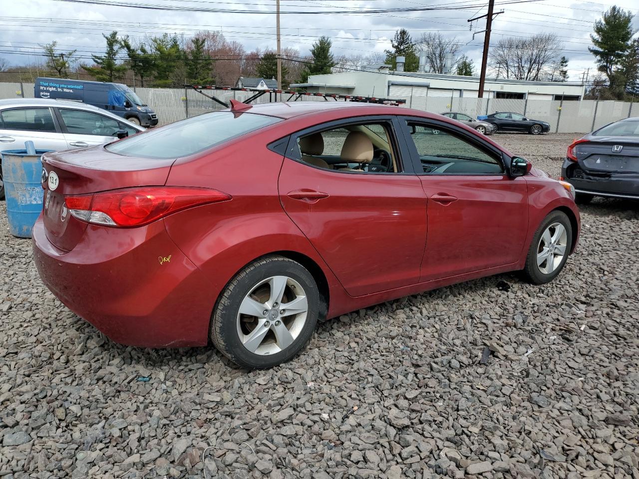 2013 HYUNDAI ELANTRA GL - Image 3
