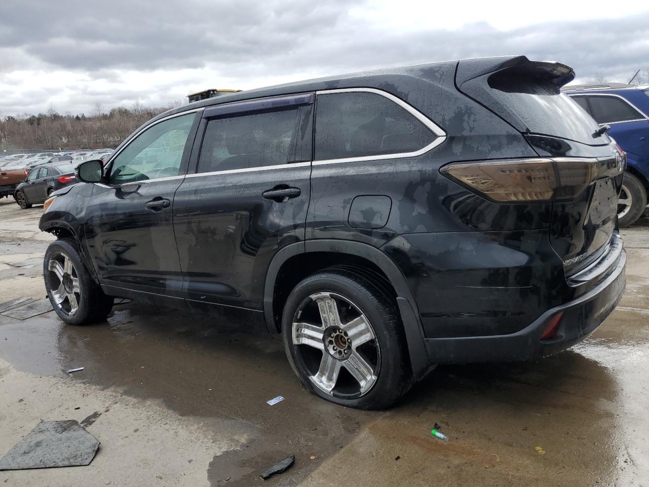 2015 TOYOTA HIGHLANDER - Фото 2