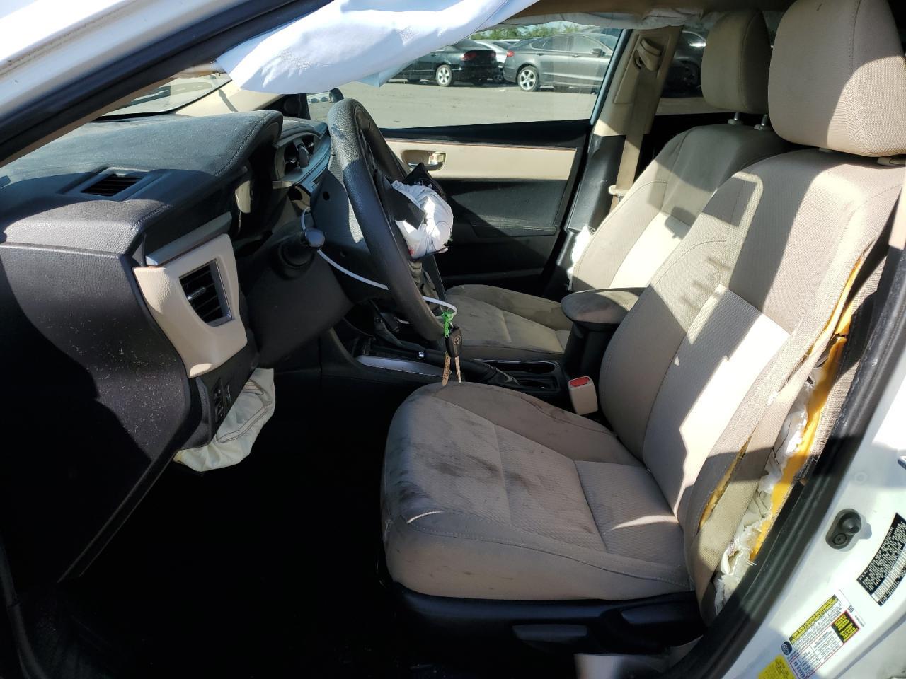 2015 TOYOTA COROLLA L - Фото 7