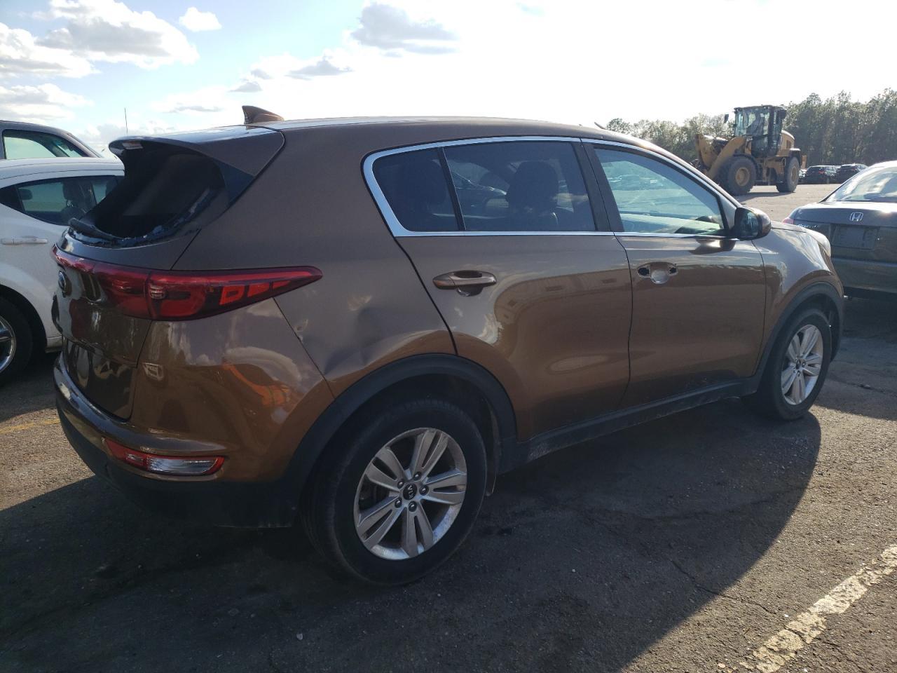 2017 KIA SPORTAGE L - Image 3