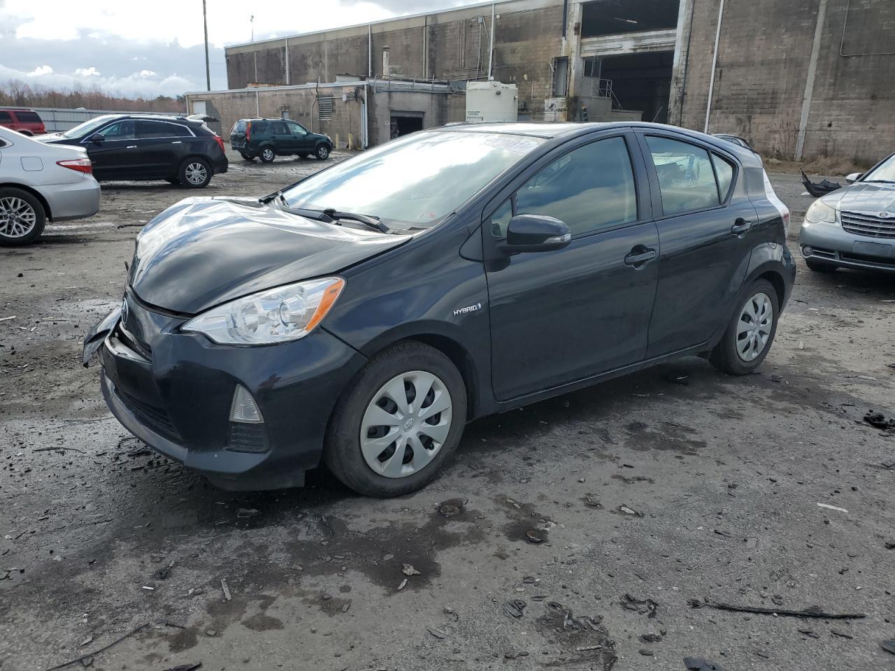 2013 TOYOTA PRIUS C