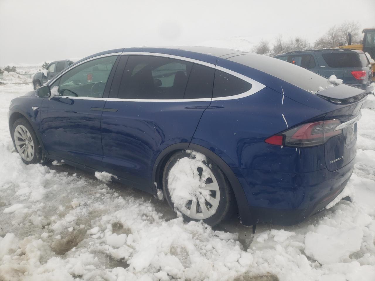 2016 TESLA MODEL X - Фото 2
