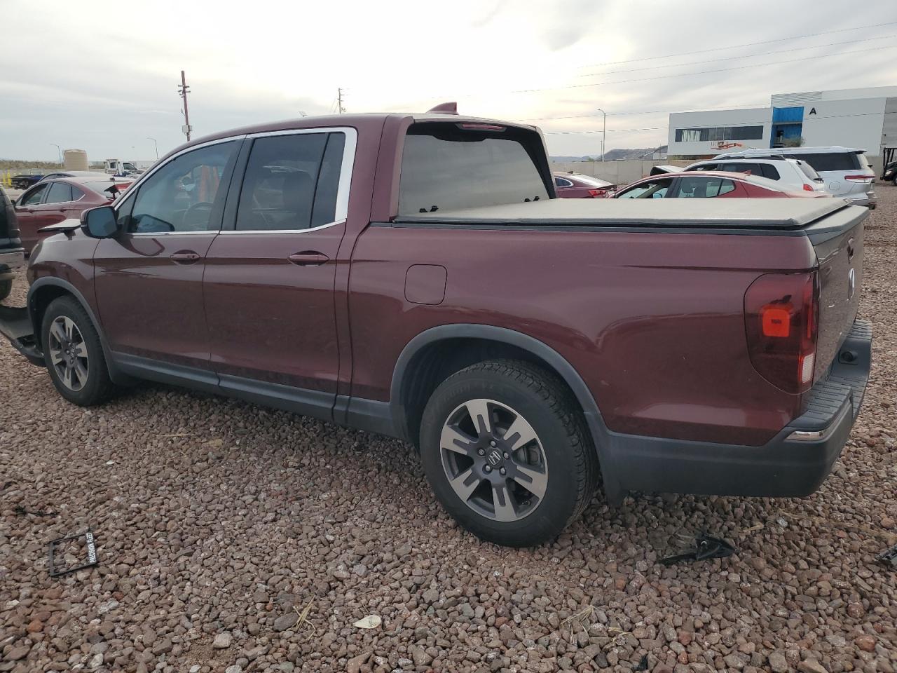 2017 HONDA RIDGELINE - Image 2