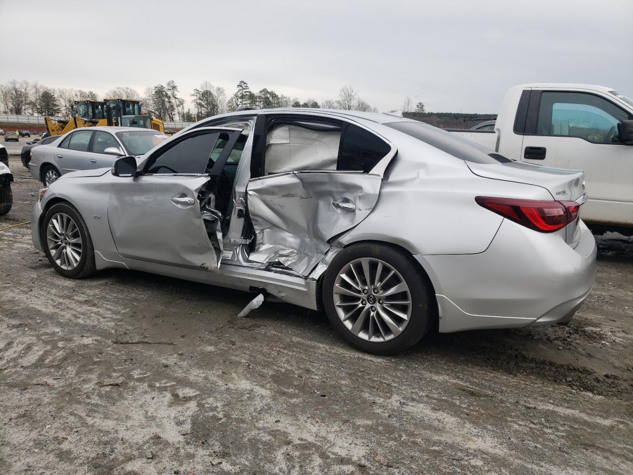 2018 INFINITI Q50 LUXE - Image 2