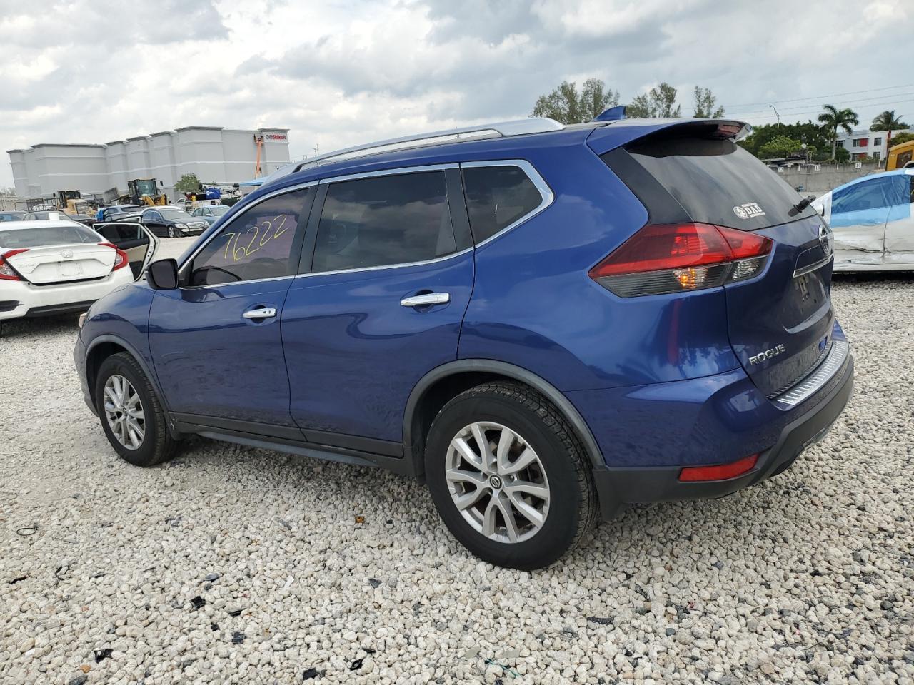 2018 NISSAN ROGUE S - Фото 2