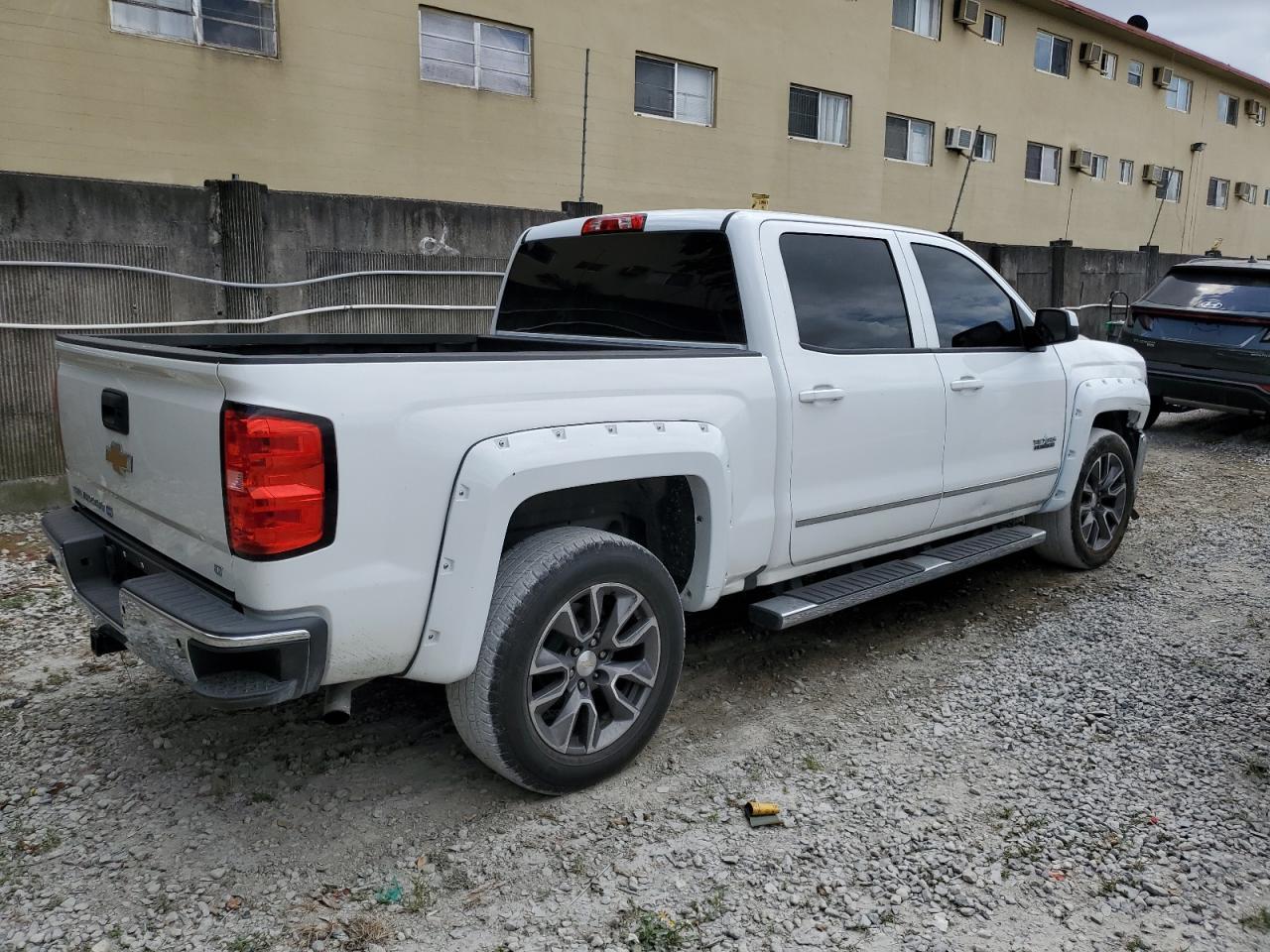 2018 CHEVROLET SILVERADO - Image 3