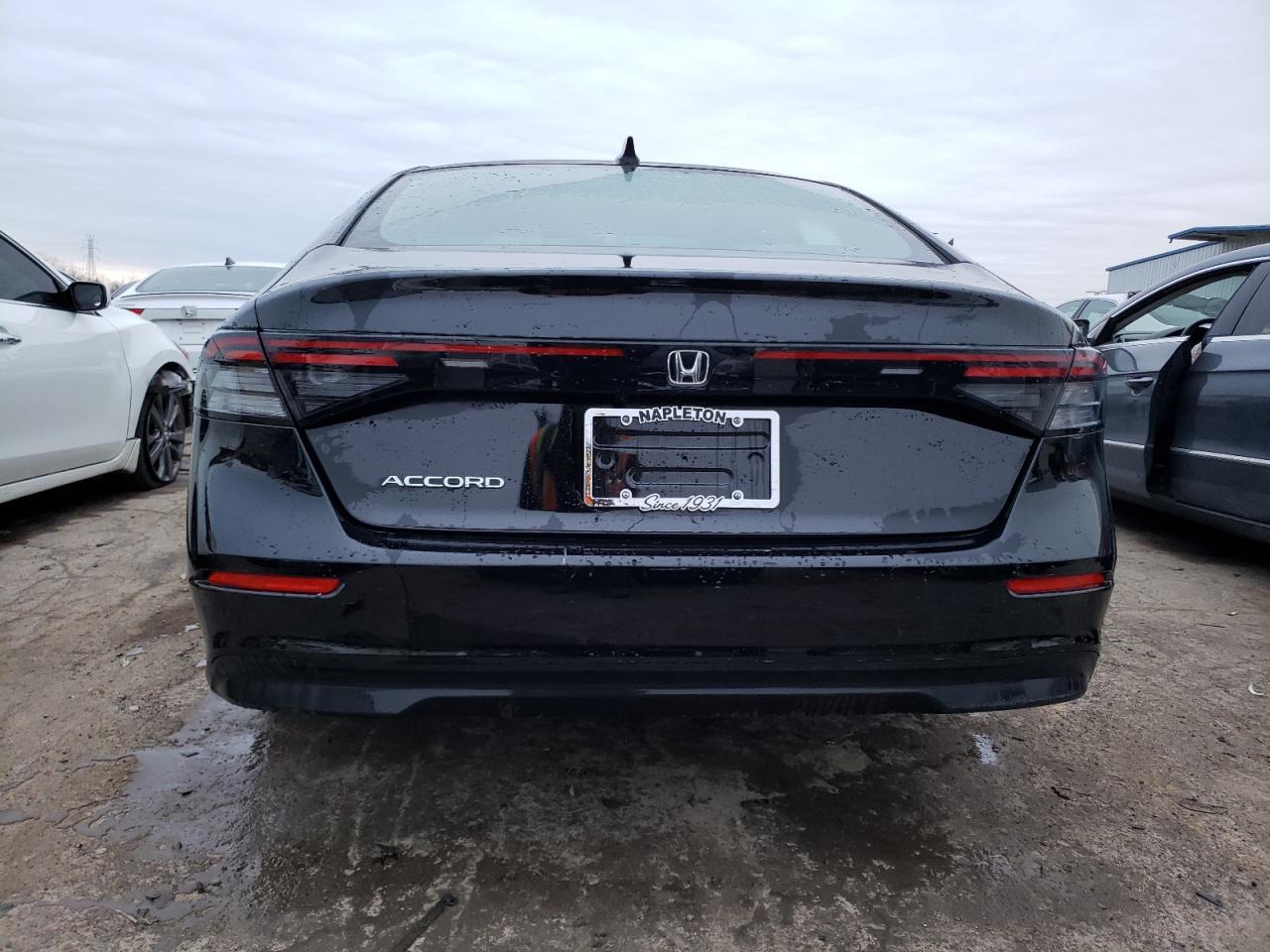 2024 HONDA ACCORD EX - Фото 6