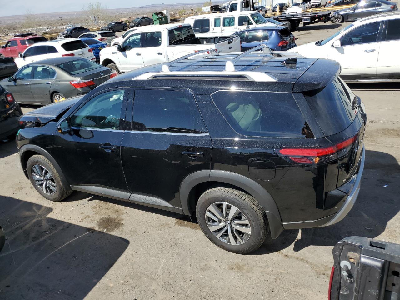 2024 NISSAN PATHFINDER - Image 2