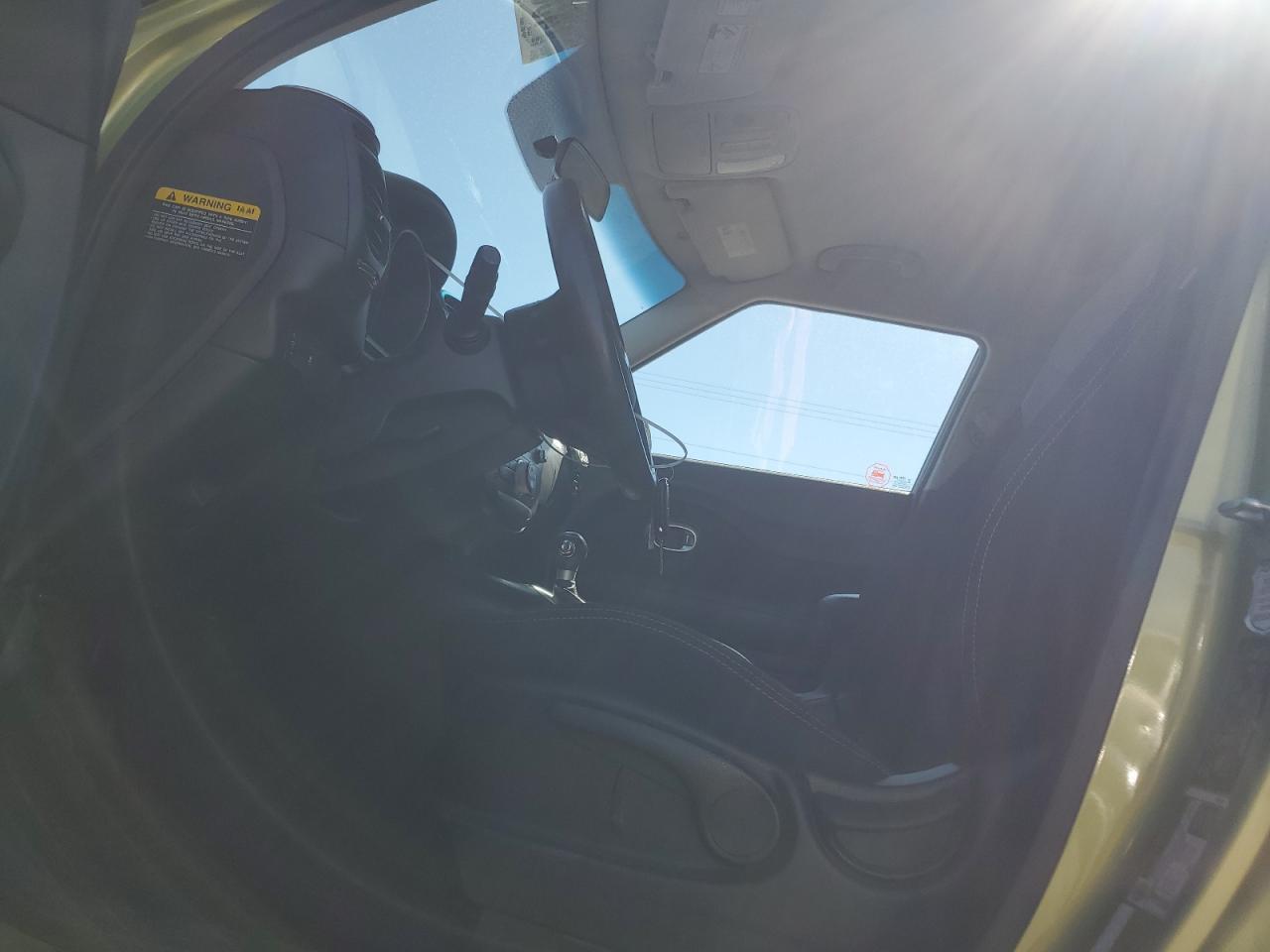 2019 KIA SOUL + - Image 7