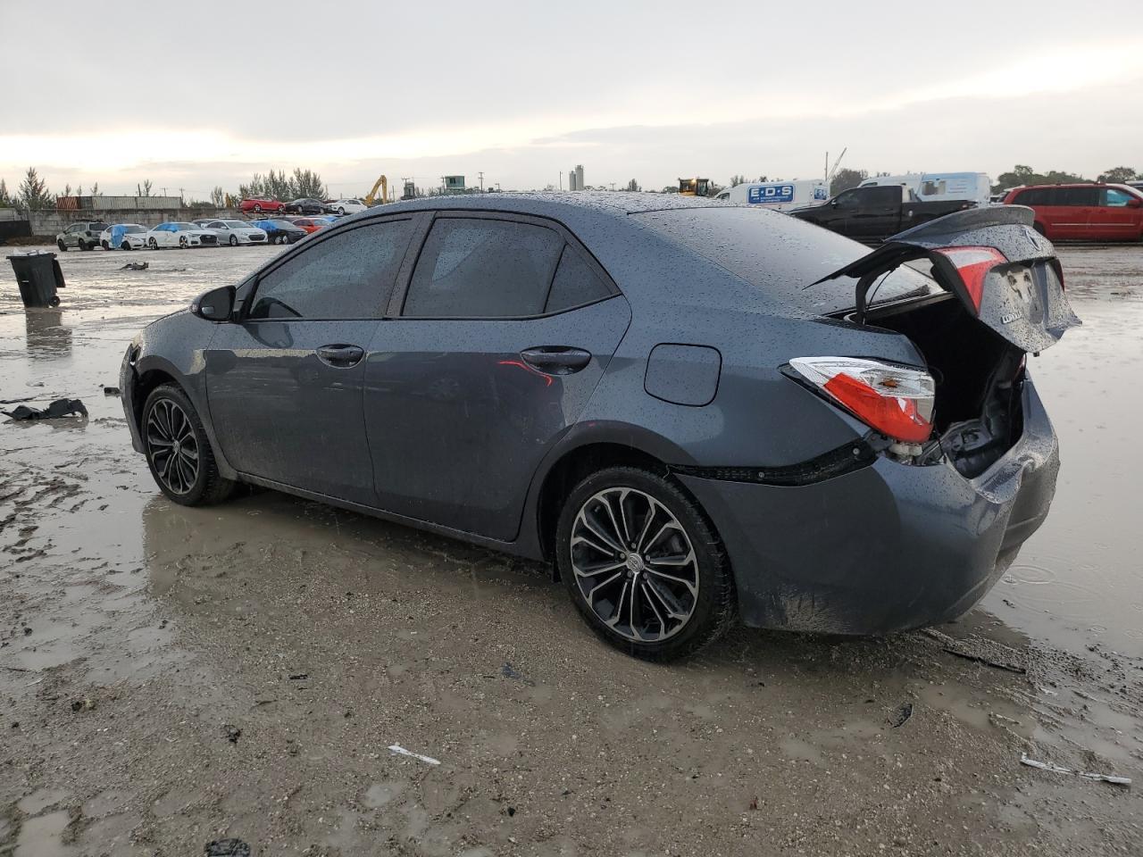 2015 TOYOTA COROLLA L - Image 2