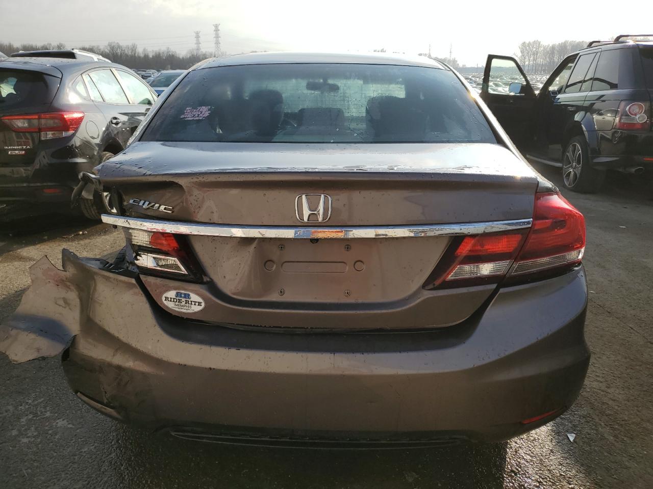 2015 HONDA CIVIC LX - Фото 6
