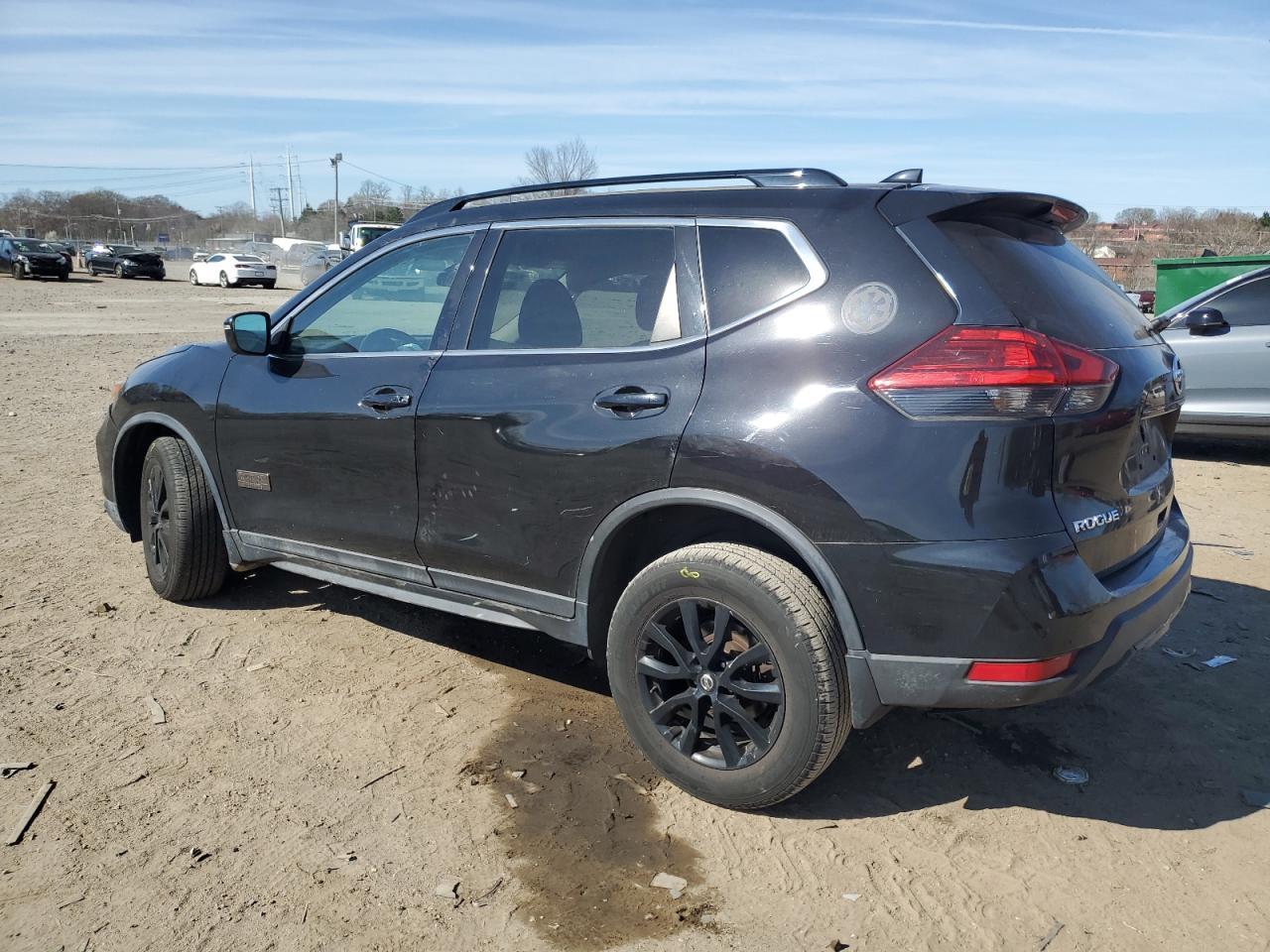 2017 NISSAN ROGUE SV - Фото 2