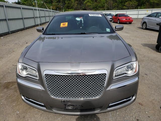 2014 Chrysler 300 - Image 5