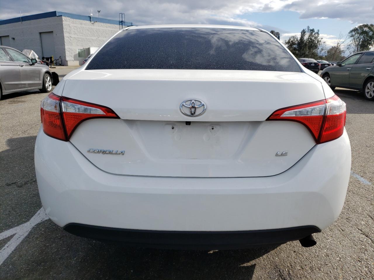 2014 TOYOTA COROLLA L - Фото 6