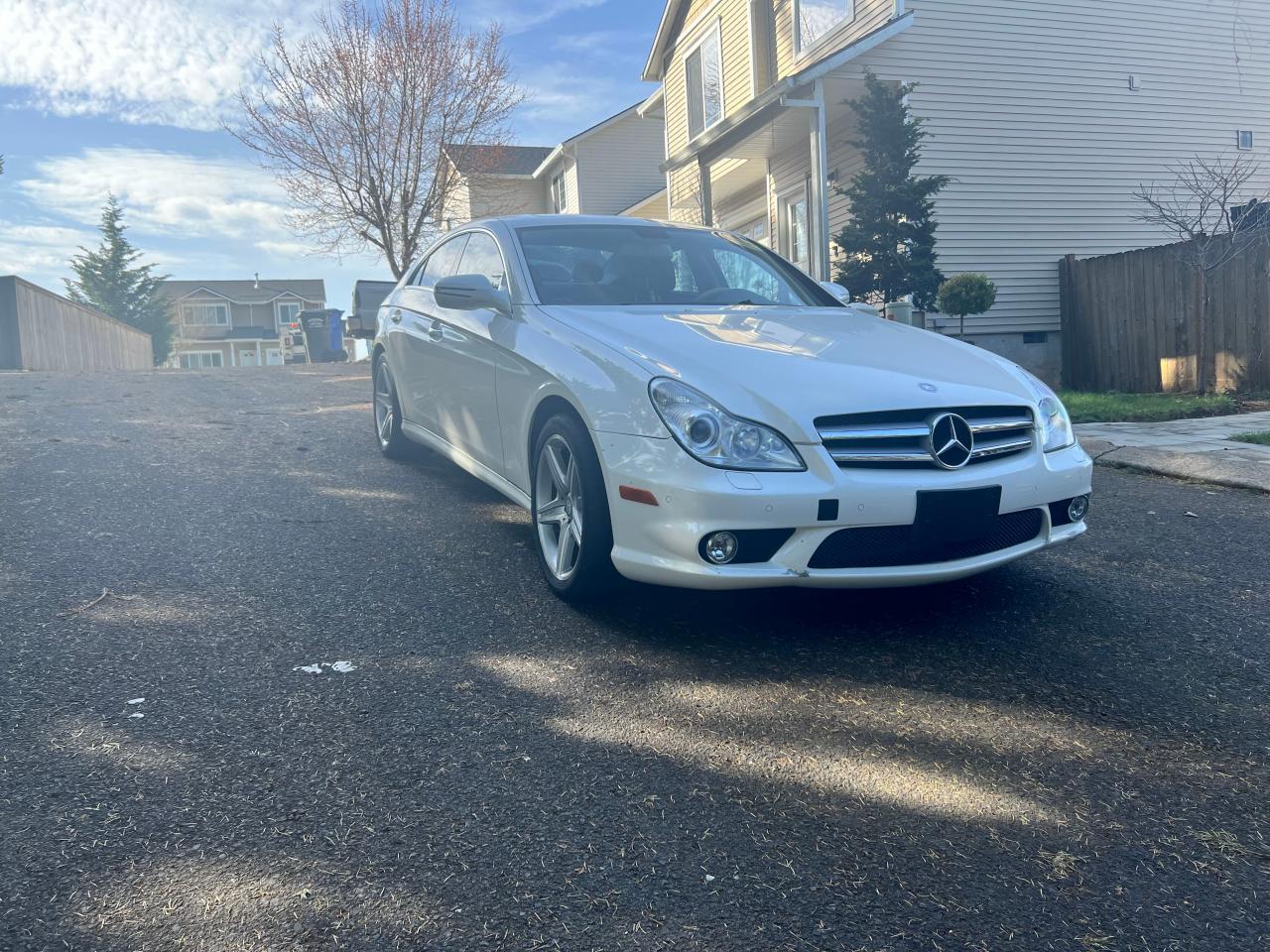 2011 MERCEDES-BENZ CLS 550 car image