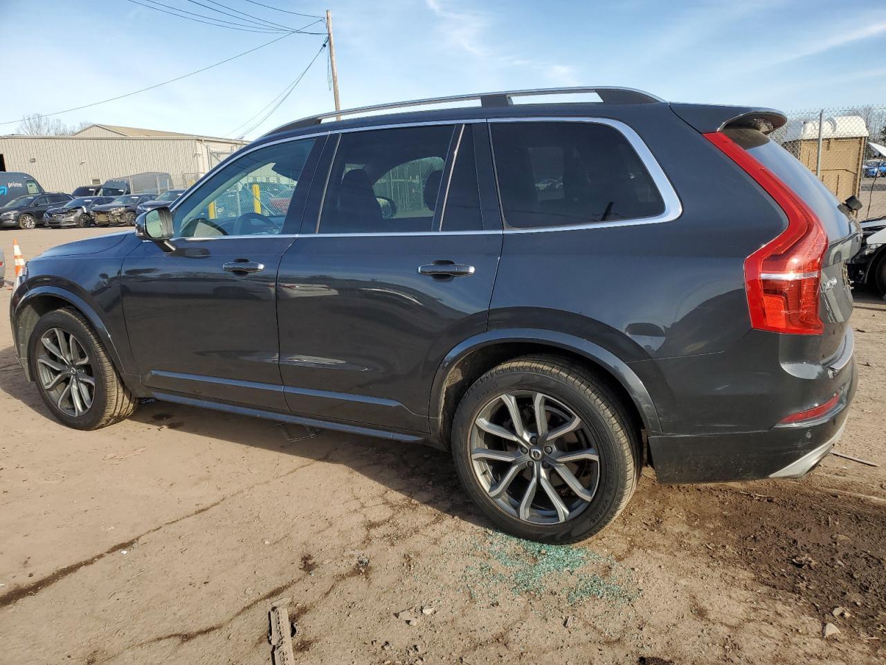 2016 VOLVO XC90 T6 - Фото 2