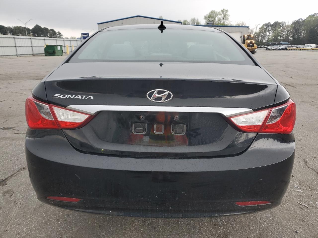 2013 HYUNDAI SONATA GLS - Image 6