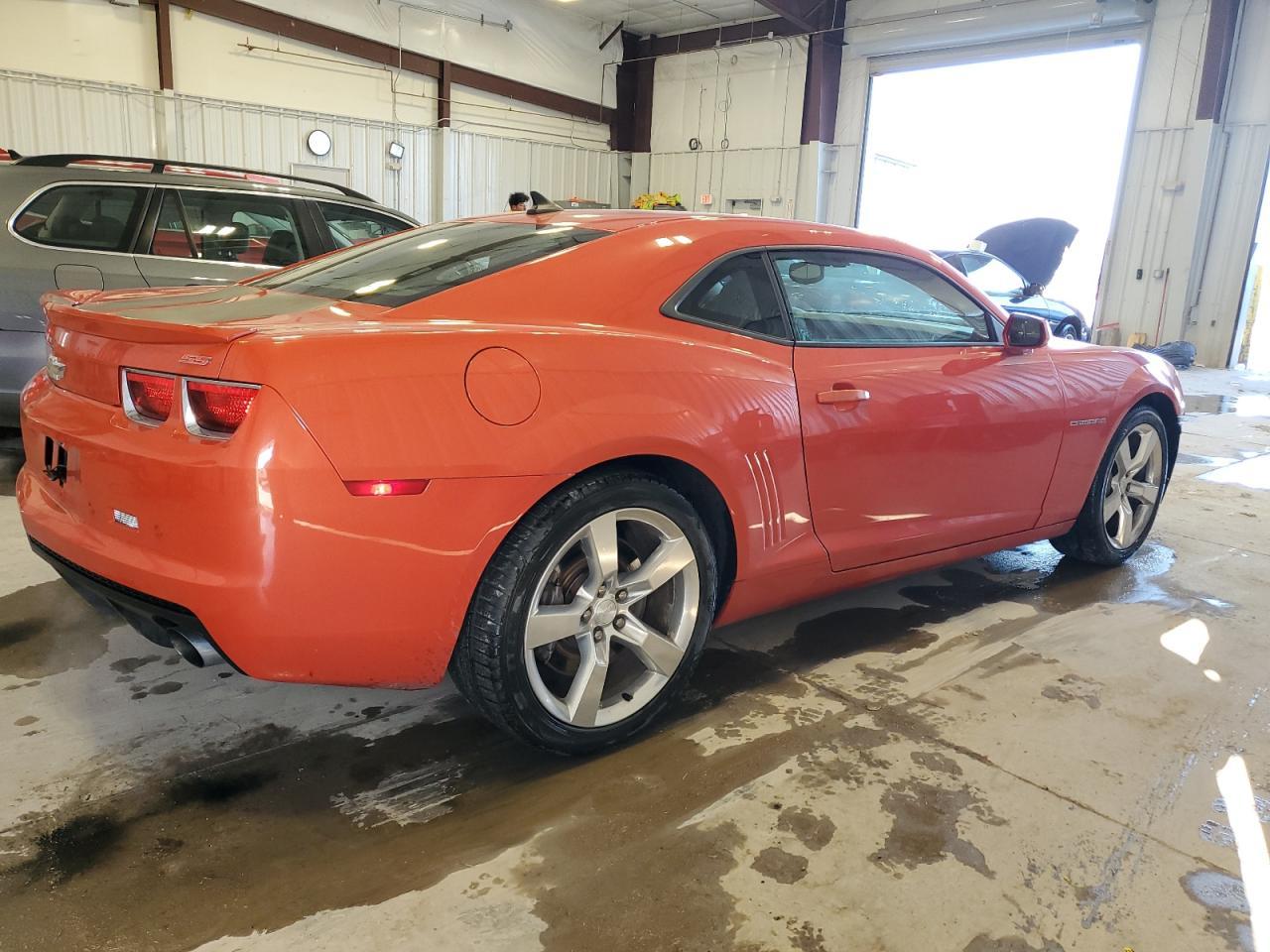 2010 CHEVROLET CAMARO SS - Image 3