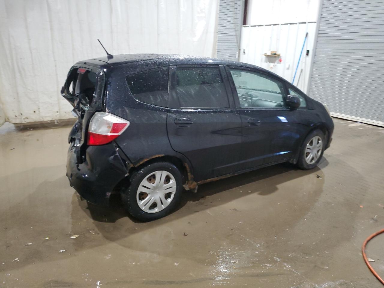2011 HONDA FIT - Фото 3