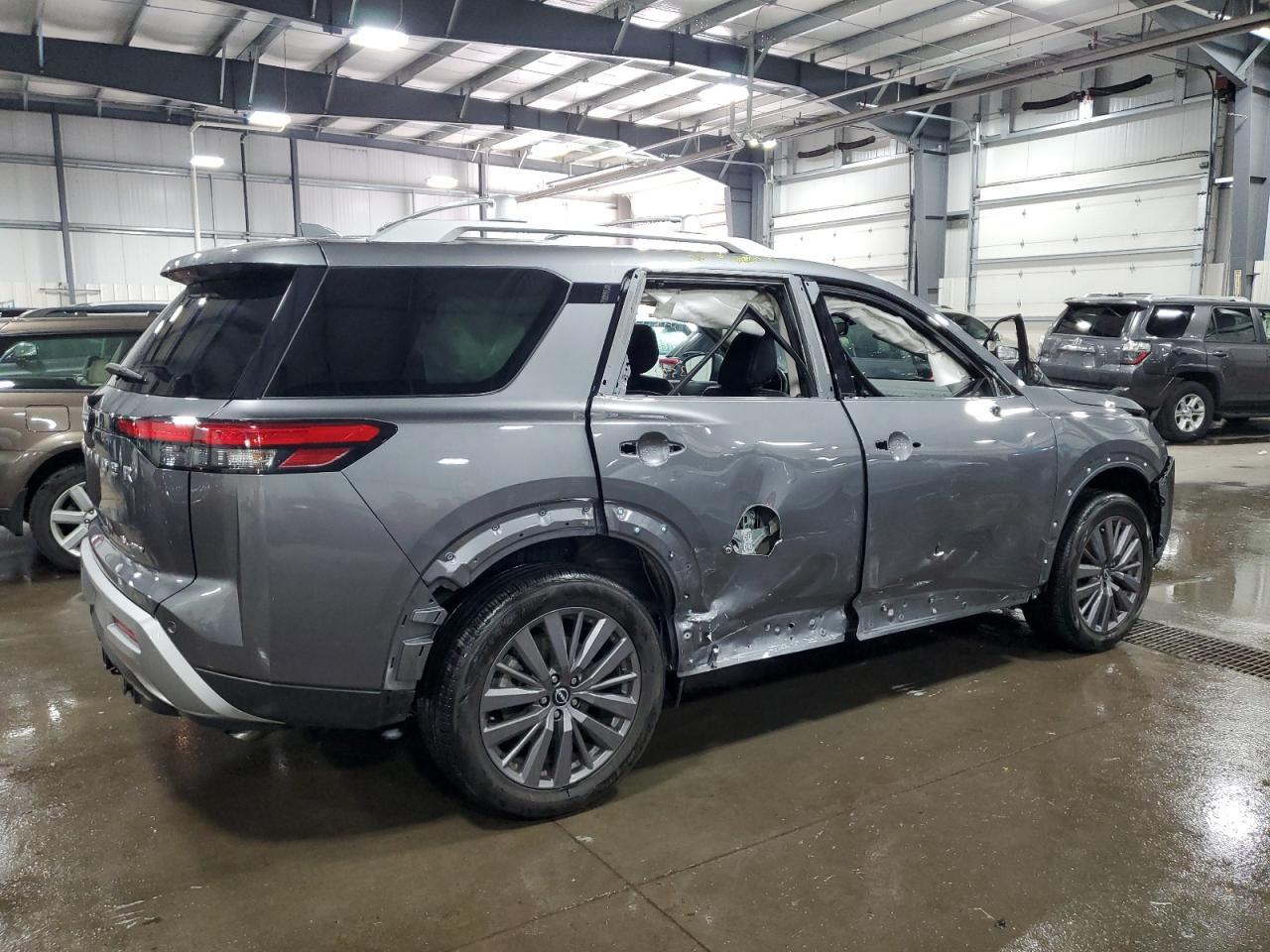 2023 NISSAN PATHFINDER - Image 3