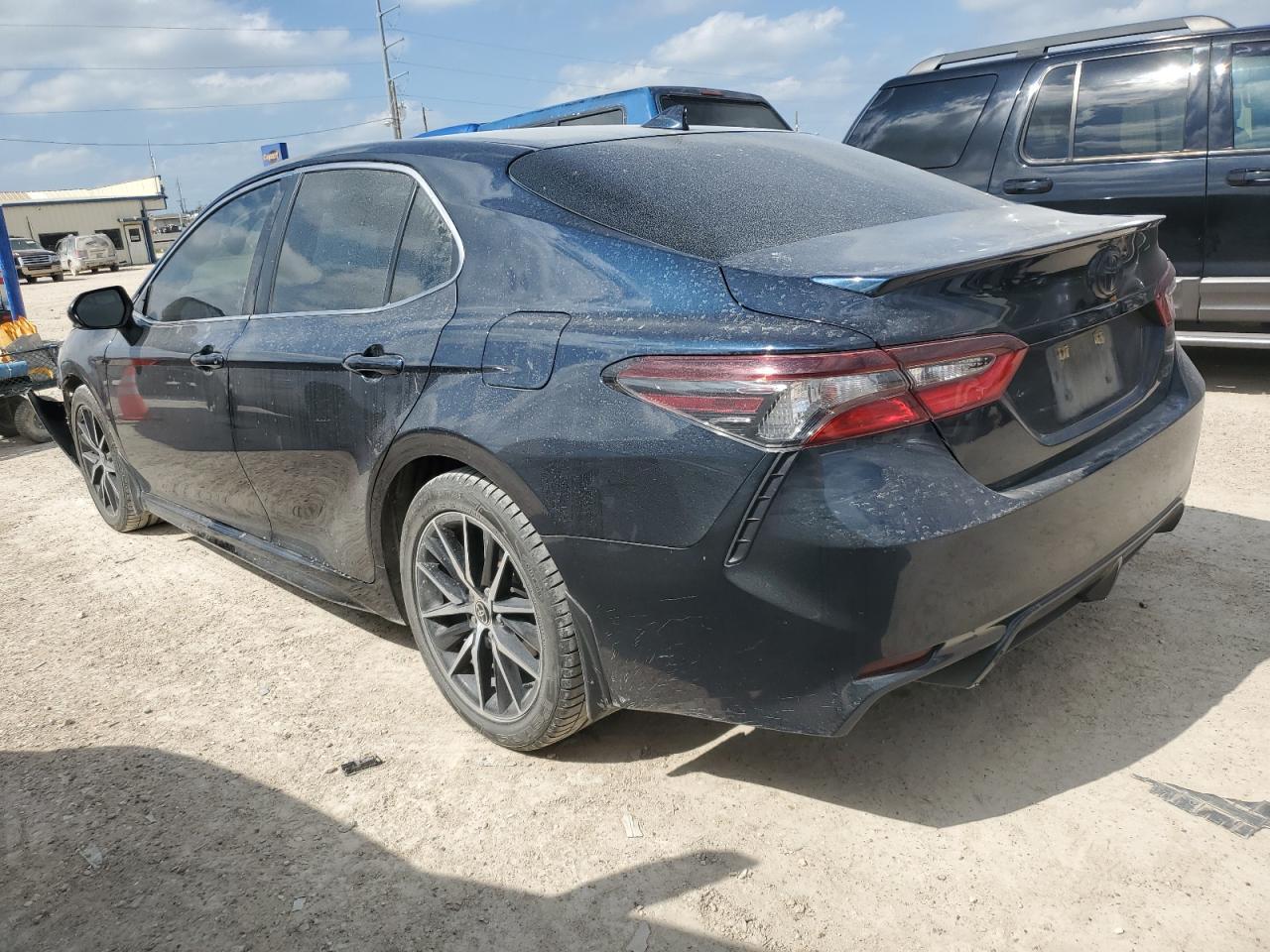 2021 TOYOTA CAMRY SE - Фото 2