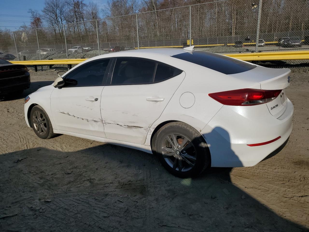 2017 HYUNDAI ELANTRA SE - Image 2