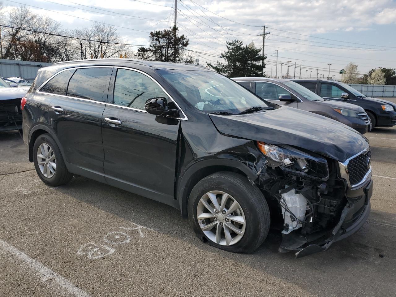 2016 KIA SORENTO LX - Image 4