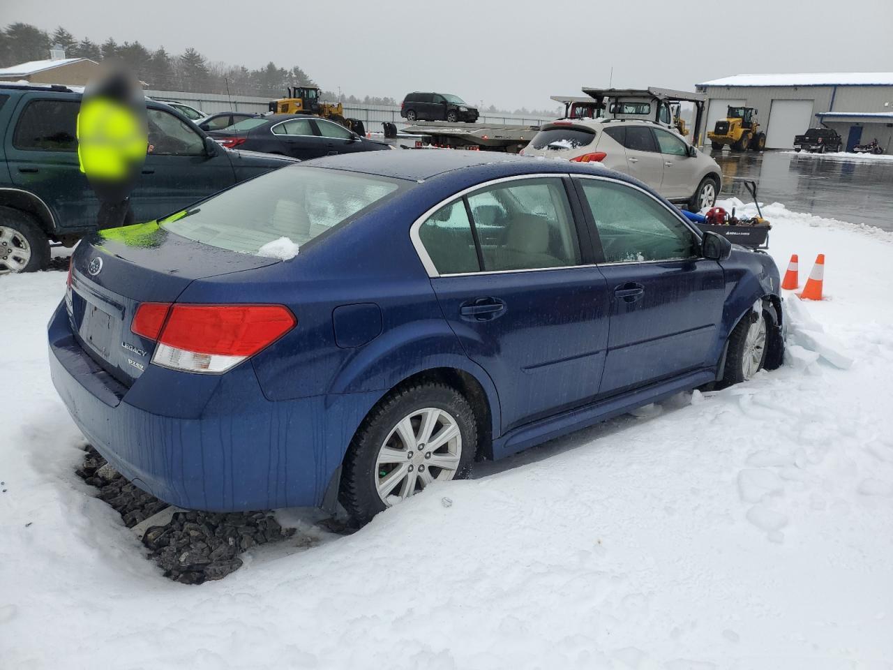 2011 SUBARU LEGACY 2.5 - Image 3
